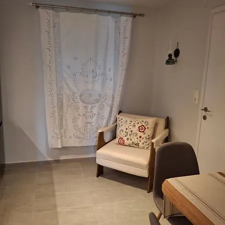 شقة Trikeri Paleo Trikeri