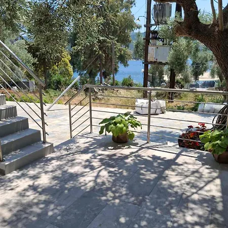 Trikeri Appartement *